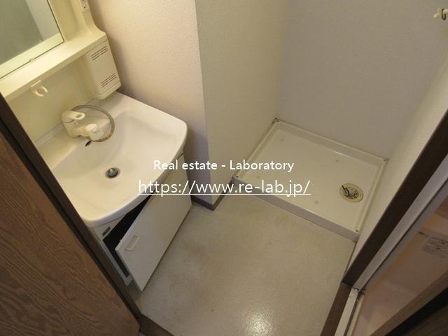 洗面設備　※参考として他のお部屋の写真です