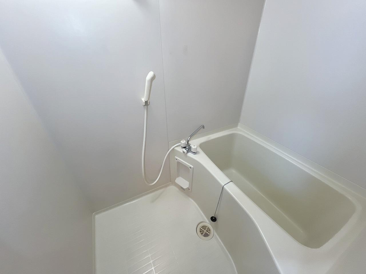 バス・シャワールーム　バスルーム