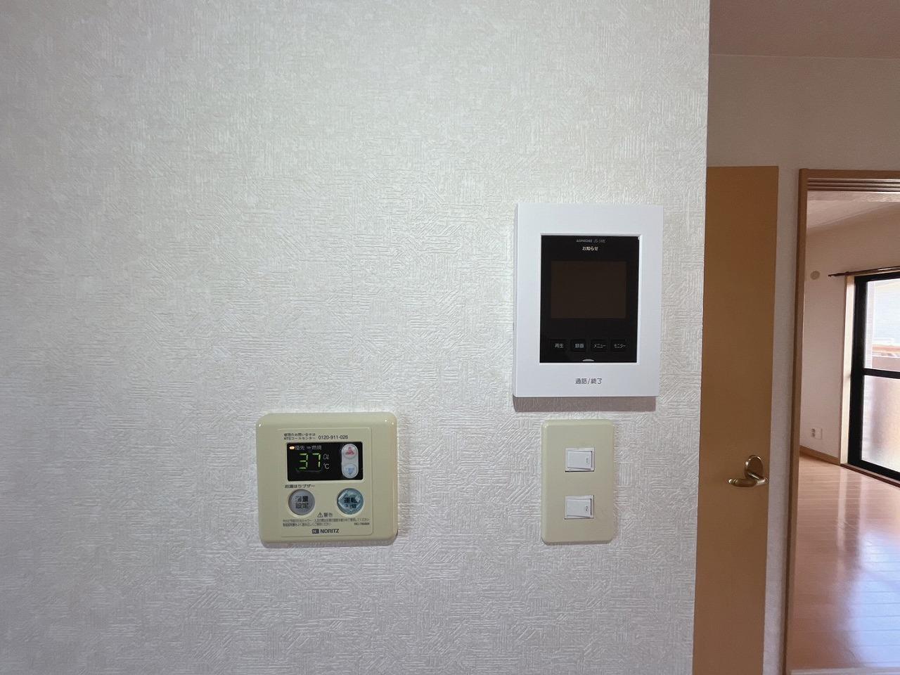 その他設備　ＴＶモニターホン＆給湯パネル