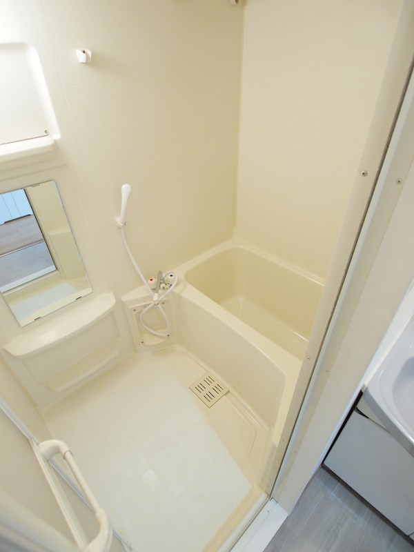 バス・シャワールーム　お風呂もきれいです♪