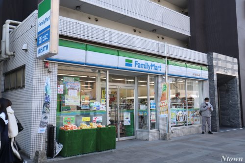 コンビニ　ファミリーマート地下鉄浄心店（コンビニ）まで465m