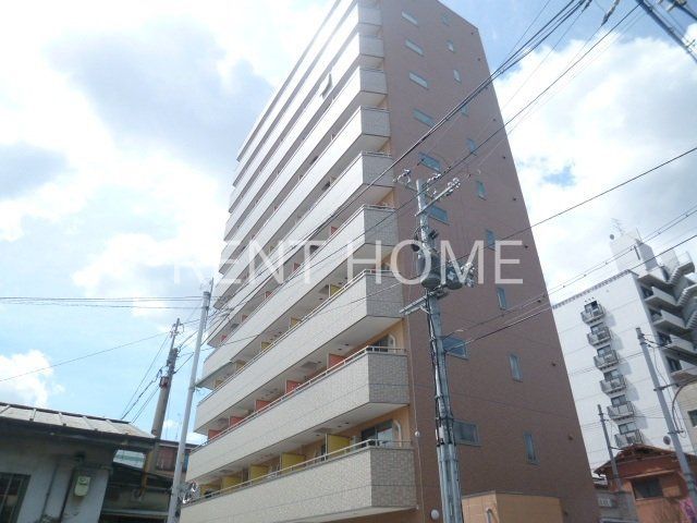 建物外観　鉄骨造１１階建て