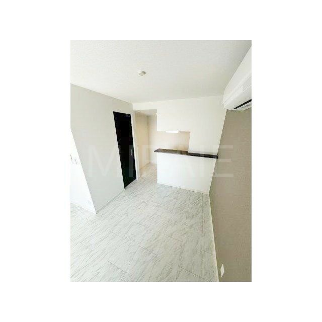 居室・リビング　物件画像