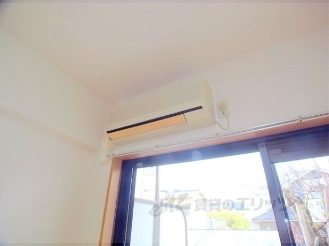 その他設備　エアコンもきちんと備えられています。