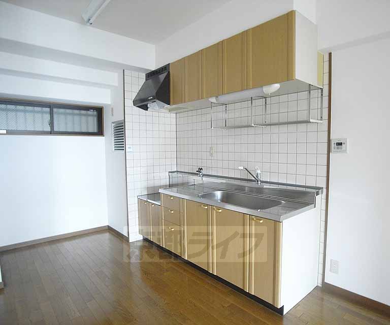 キッチン　広々シンクが魅力的・