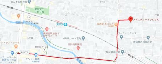 その他　宮町５丁目交差点より徒歩８分（６００ｍ）。