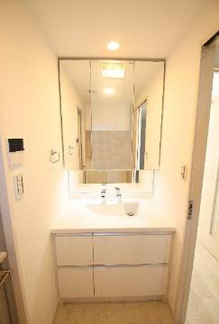 洗面設備　洗髪洗面化粧台