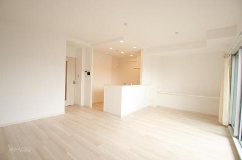 居室・リビング　対面キッチン仕様のLDK