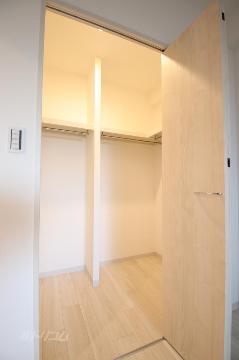 収納　ウォークインクローゼット