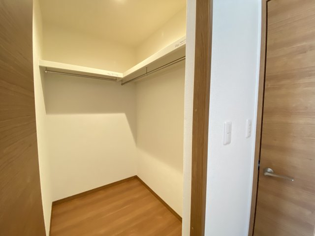 収納　ウォークインクローゼット