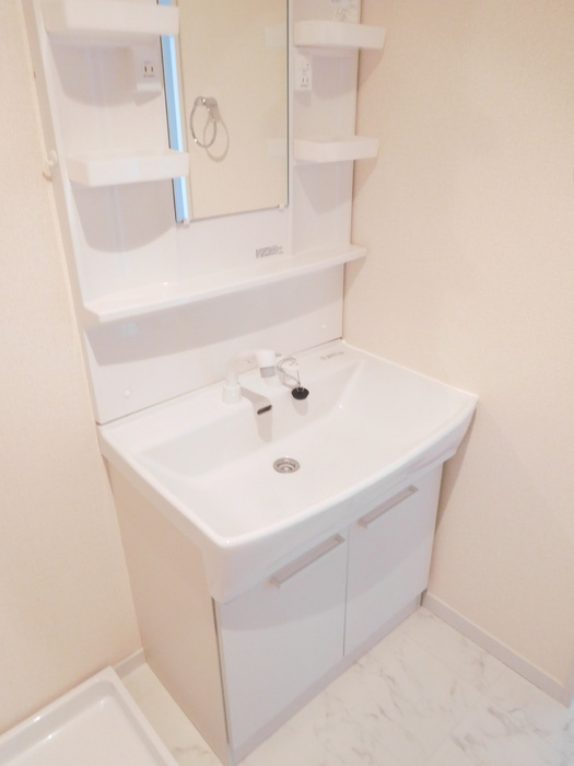 洗面設備　同物件内参考画像