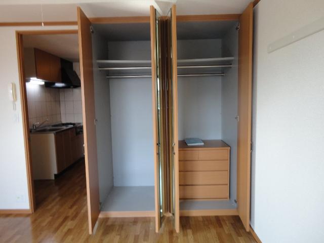 収納　収納（イメージ）