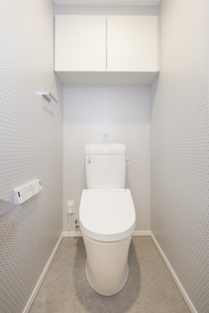 トイレ　※写真は同タイプ住戸です。