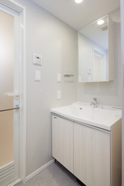 洗面設備　※写真は同タイプ住戸です。