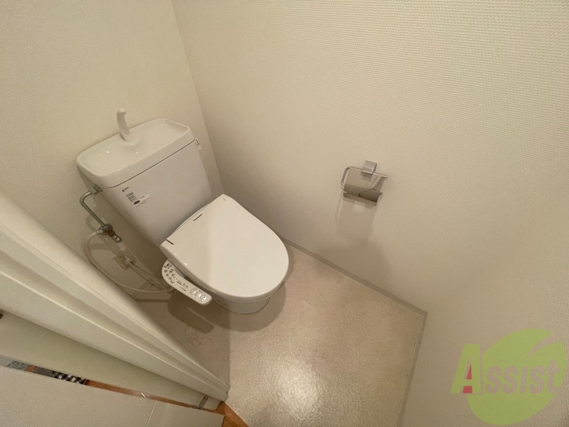 トイレ　トイレです。ウォシュレット付を探している方、おすすめです。