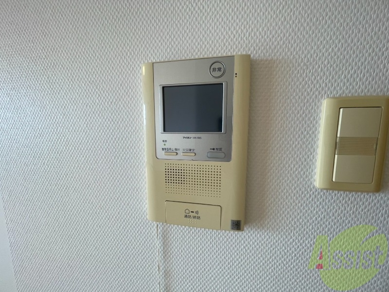 セキュリティ　ＴＶモニター付インターホンです。来客者の顔が見えるので安心！