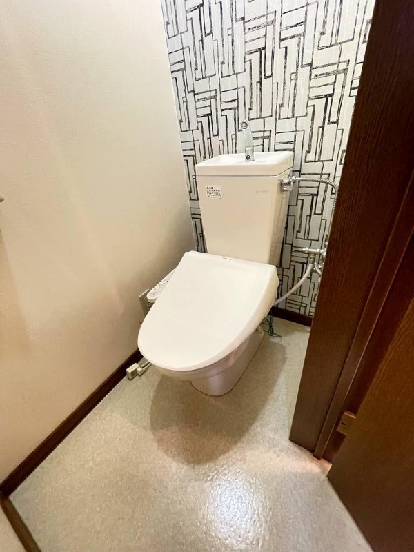 トイレ　トイレ