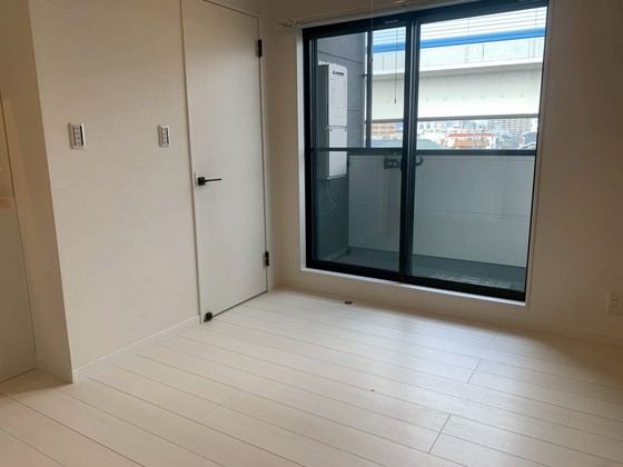 居室・リビング　※別部屋の写真です