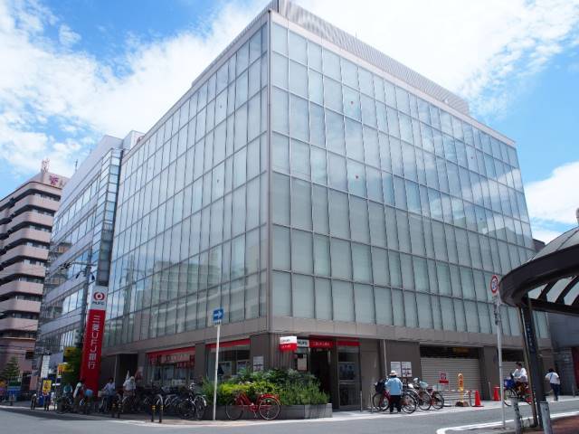 銀行　三菱UFJ銀行 小阪支店（銀行）まで272m