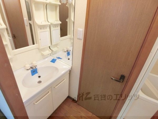 洗面設備　洗面所