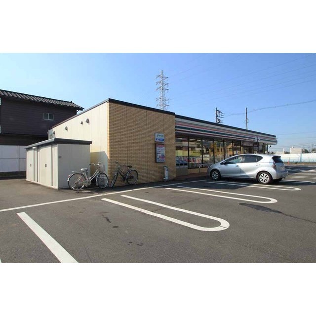 コンビニ　セブンイレブン土浦中神立店（コンビニ）まで607m