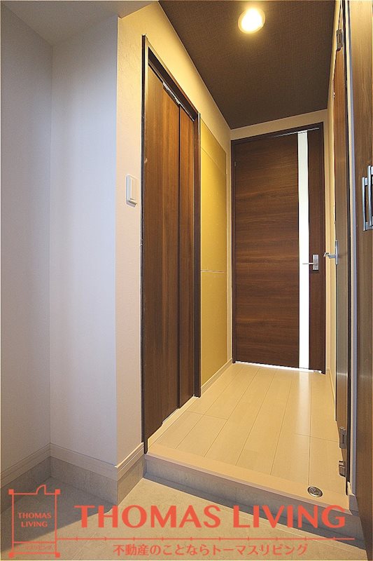 玄関　同じ物件の別のお部屋です。