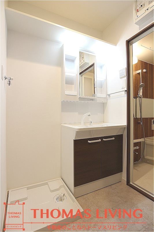洗面設備　同じ物件の別のお部屋です。