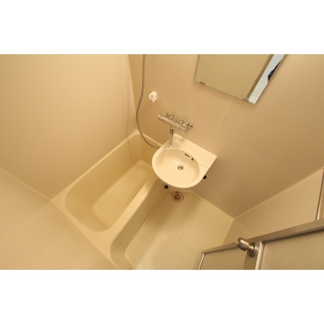 バス・シャワールーム　バス、洗面台