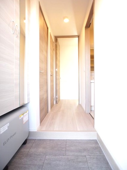 玄関　玄関スッキリ！たくさん収納できるシューズボックスが付きです♪