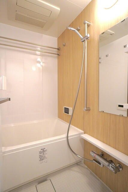 バス・シャワールーム　お風呂で日々の疲れを落としましょう