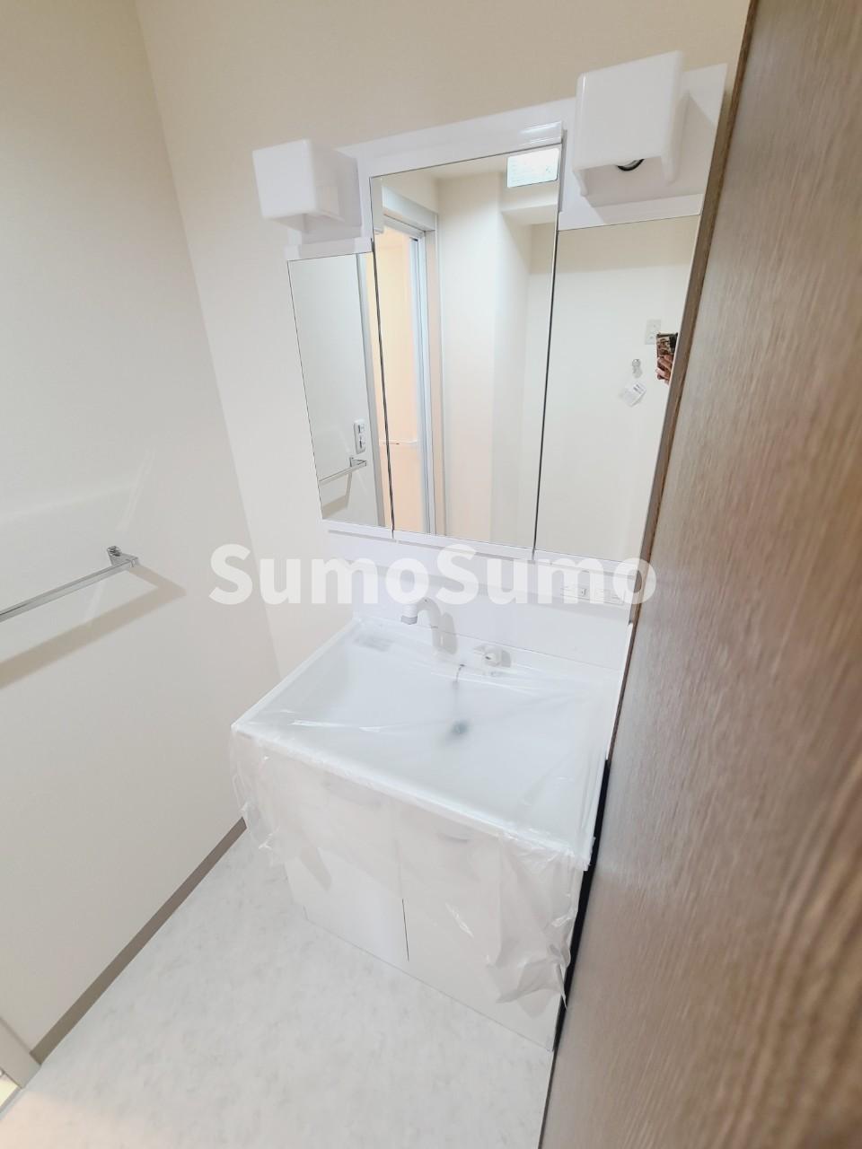 洗面設備　脱衣スペースもあります