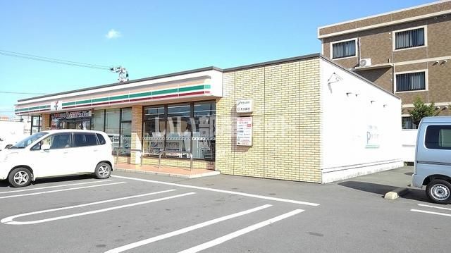 コンビニ　セブン-イレブン 大分花江川店（コンビニ）まで308m