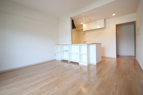 居室・リビング　※別部屋の写真です