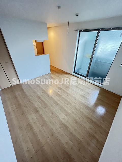 居室・リビング　使いやすい居間です