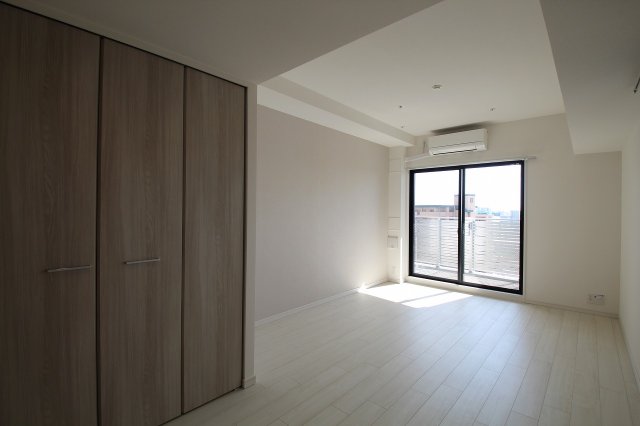 居室・リビング　別号室の写真です