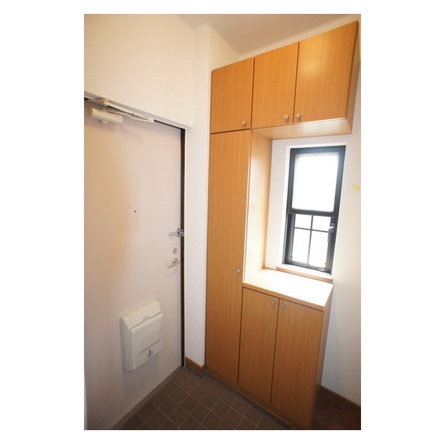 玄関　シューズボックス完備