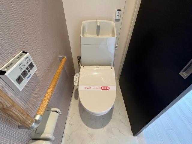 トイレ　トイレ