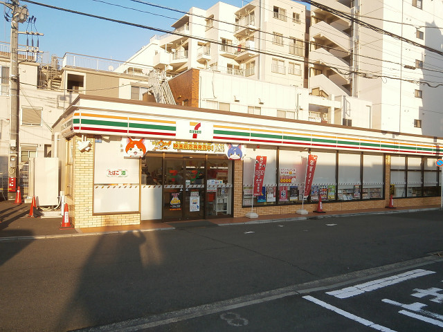 コンビニ　セブンイレブン横浜帷子町2丁目店（コンビニ）まで495m