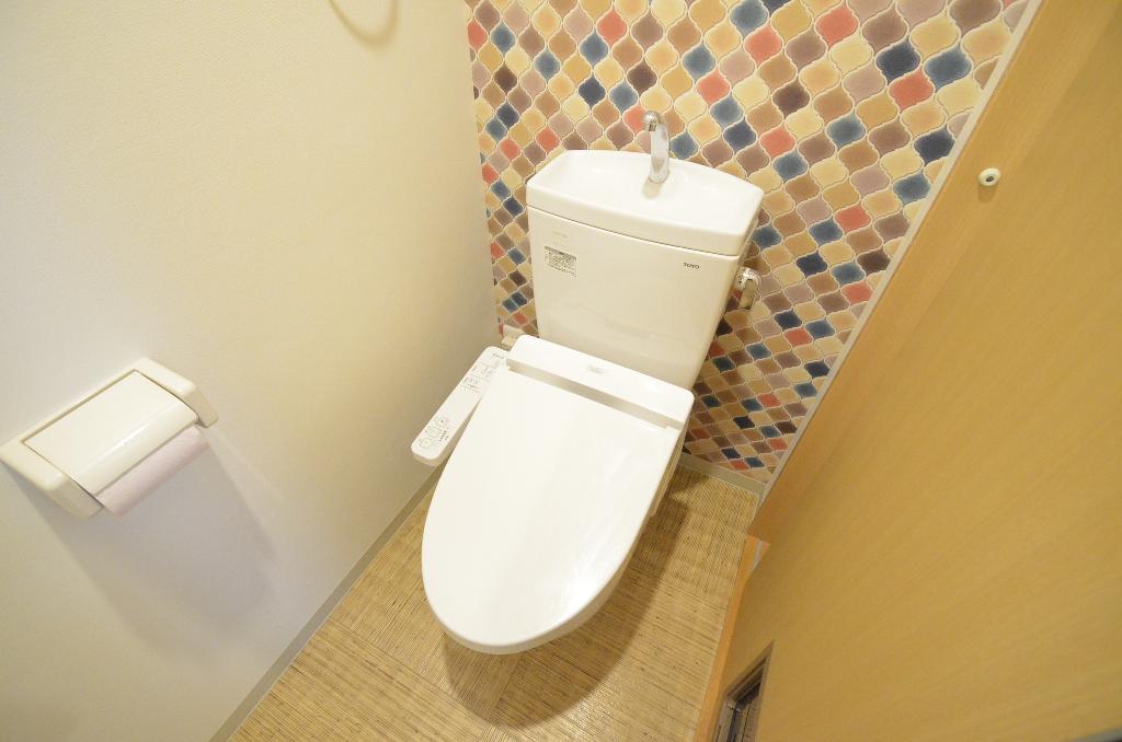 トイレ　シャワー付トイレ