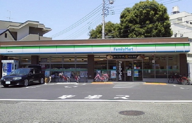 コンビニ　ファミリーマート　瀬谷中央店（コンビニ）まで700m