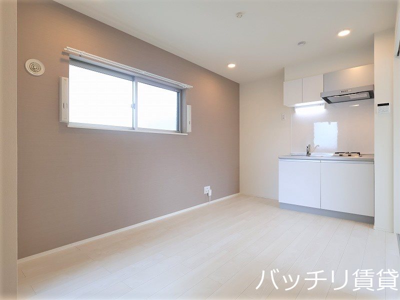 居室・リビング　同室タイプ掲載の為現況を優先します。