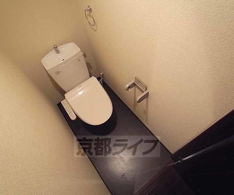 トイレ　清潔感のある洋式トイレ。