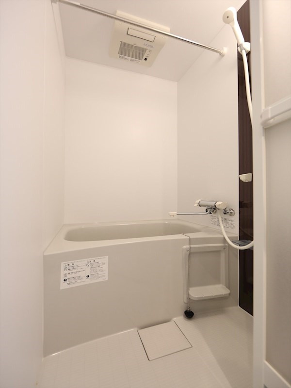 バス・シャワールーム　バスルーム　浴室暖房乾燥機付き