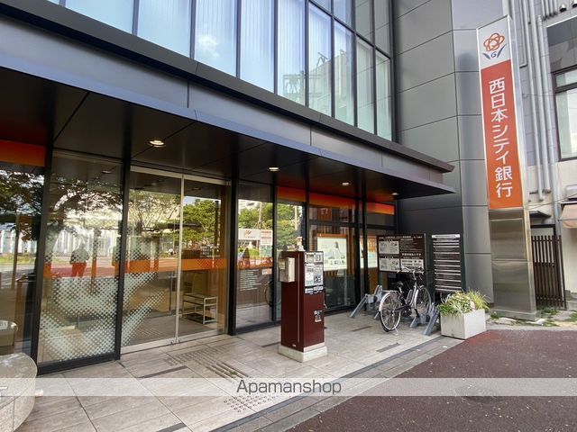 銀行　（株）西日本シティ銀行／本店ローン福岡南営業室（銀行）まで525m
