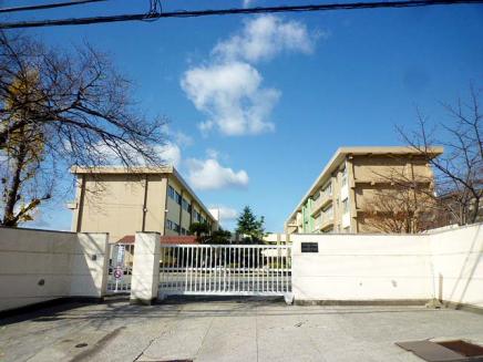 中学校　池田市立池田中学校（中学校）まで432m