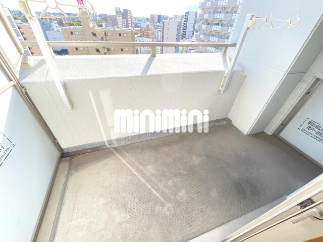 バルコニー　ベランダあります。