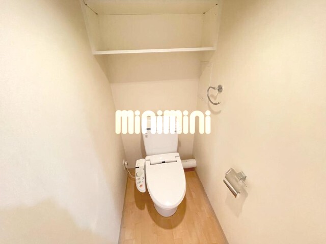 トイレ　人気の独立洗面台です。