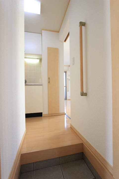 玄関　他のお部屋の写真です