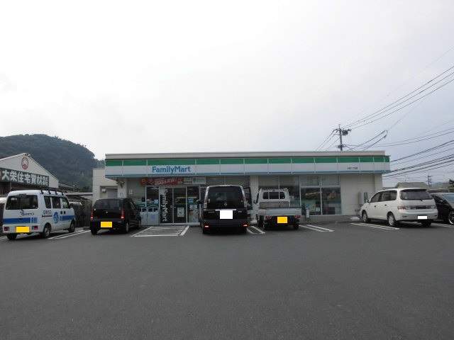 コンビニ　ファミリーマート小野二丁目店（コンビニ）まで648m