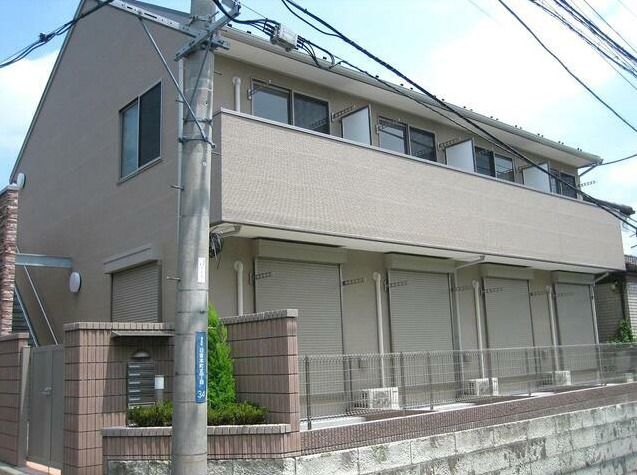 建物外観　シンプルで落ち着きのある外観